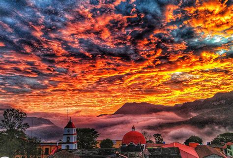 Amanecer en las Sierras: A Soulful Symphony Fused with Rhythmic Andean Traditions